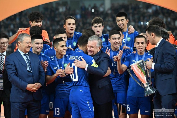 Futbol sahəsini qaldırmaq tapşırığı alan məmurlar – Onlar gözləntiləri qarşılamırlar