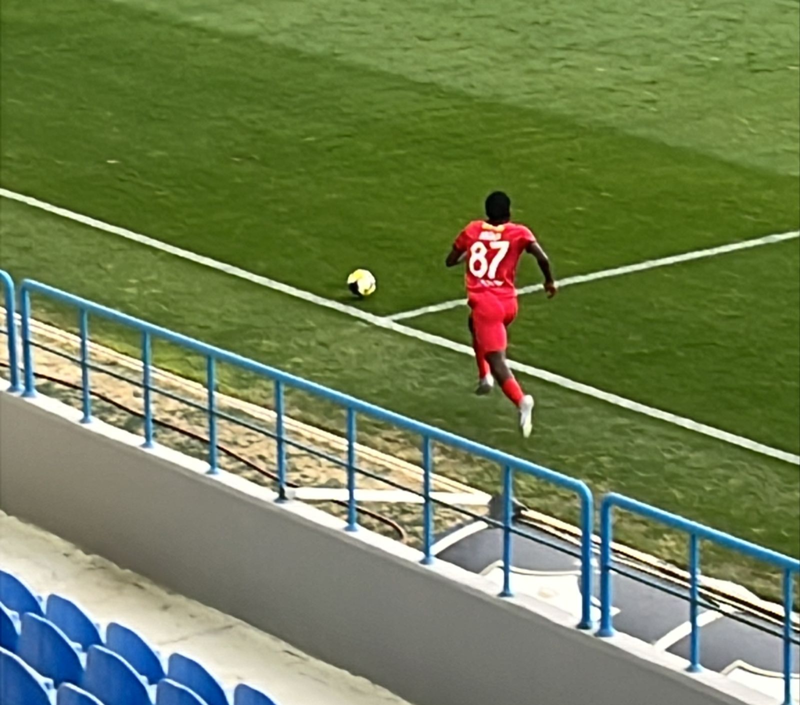 SON DƏQİQƏ: “Zirə” 18 yaşlı legioner gətirdi