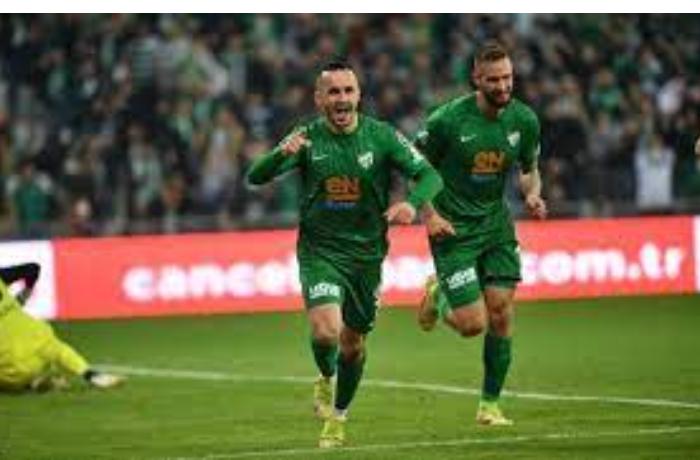 Azərbaycan millisinin futbolçusuna Türkiyənin iki klubundan təklif gəldi