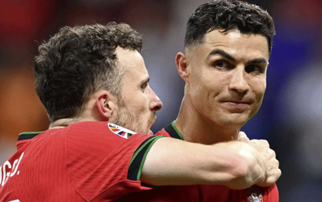 Ronaldodan ölən komanda yoldaşı ilə bağlı təsirli paylaşım etdi - FOTOLAR