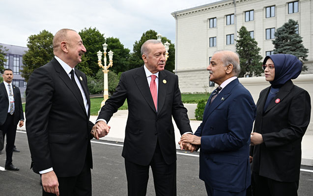 Yarım milyard Xankəndidə idi... FOTOLAR