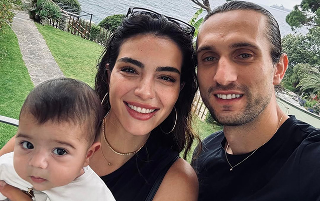 Tanınmış futbolçu xanımı və oğlu ilə FOTOLARını paylaşdı