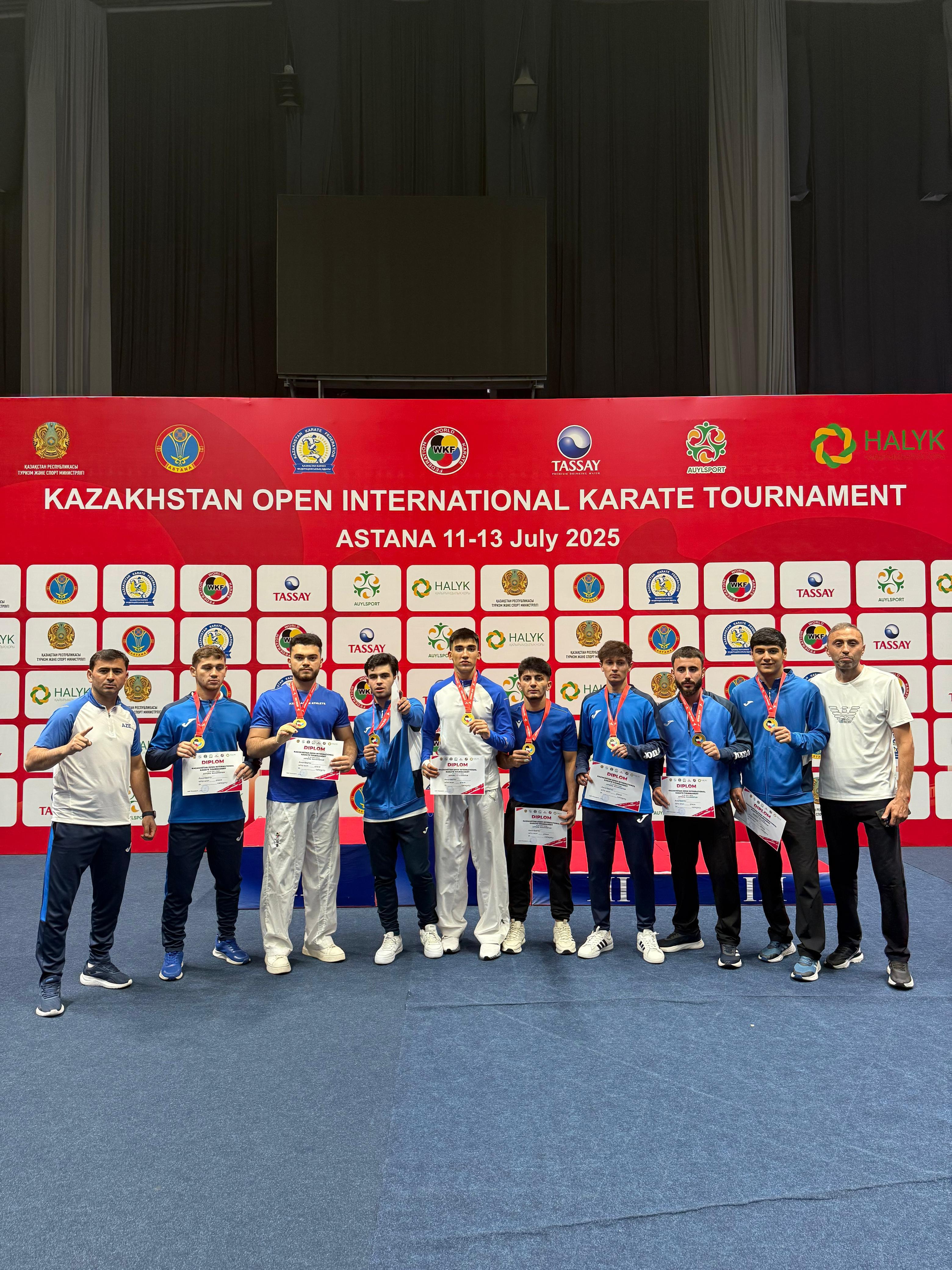 Astanada tarix yazdılar: 3 qızıl, 3 gümüş, 5 bürünc medal - FOTOLAR