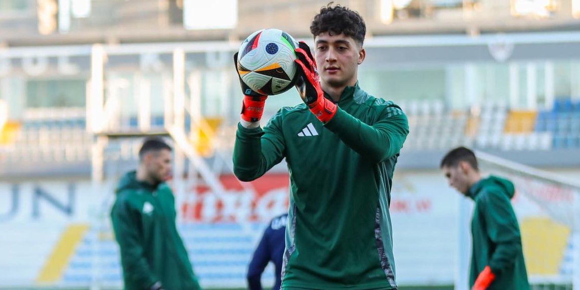 Yeni baş məşqçi "Qarabağ"ın qapıçısını komandaya götürmədi