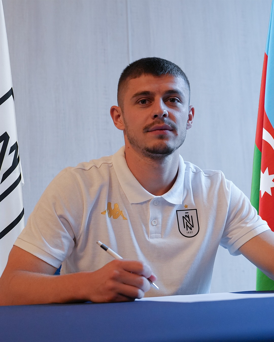 “Neftçi” universal əcnəbi ilə 1+1 illik müqavilə bağladı