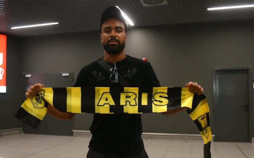 Yayın 14-cü transferini etdi