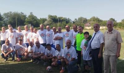 Azərbaycanda keçmiş futbolçu stadionda öldü -