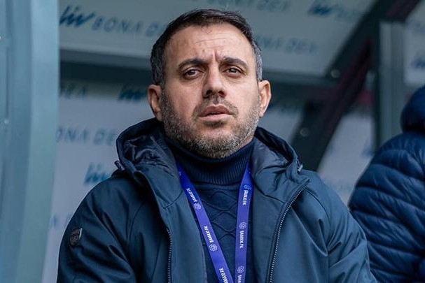 "Bilmirəm, bunu məcburiyyətdən edirlər, yoxsa başqa səbəbdən"