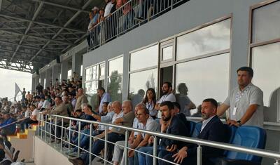 Yad ünvanda doğmalıq havası -