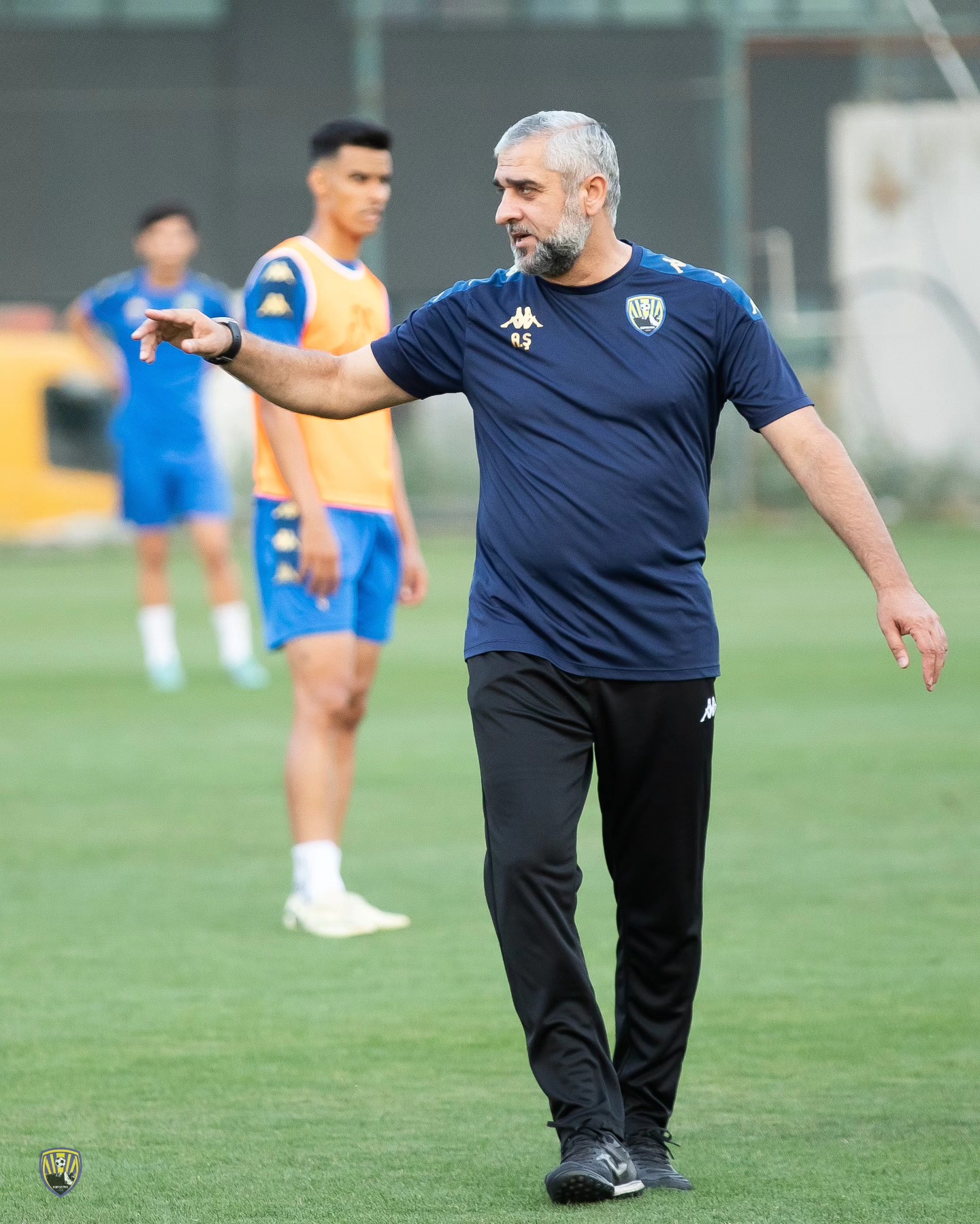Premyer Liqa klubunu baş məşqçisinə verilən SON ŞANS