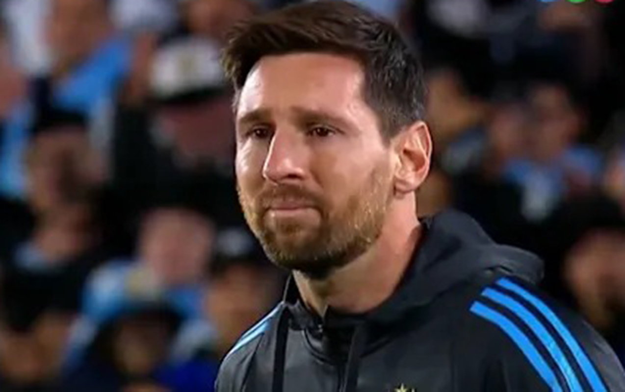 Messi millinin son ev oyununda göz yaşlarını saxlaya bilmədi - VİDEO