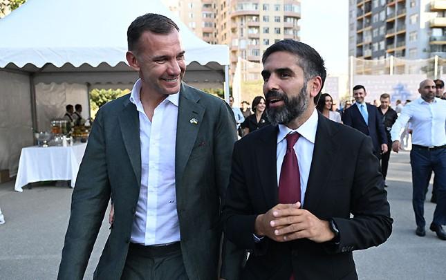 Bu məşhur futbol adamını da Bakıda gördük - FOTOLAR