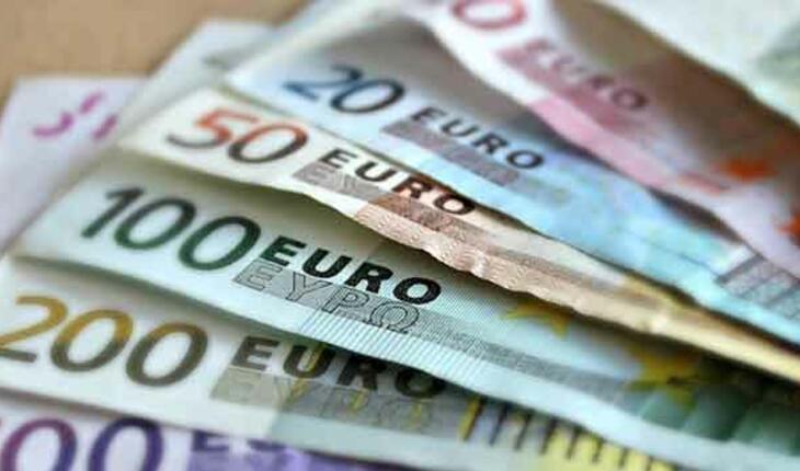 AFFA millidən qovduğu baş məşqçiyə nə qədər təzminat ödəmək istəyir?