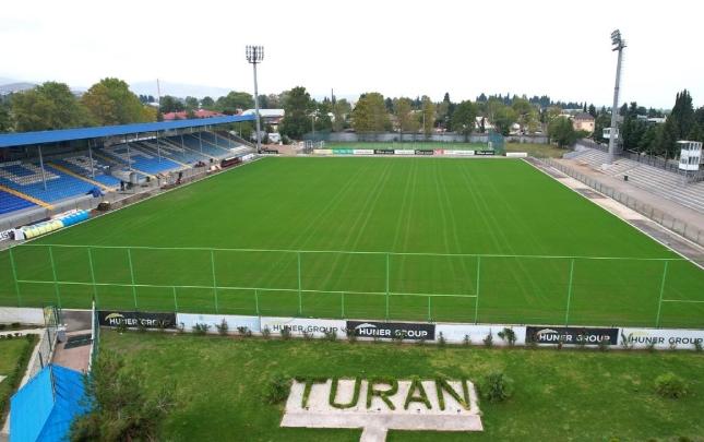 Çoxu getdi, azı qaldı - Rayondakı futbol məkanından VİDEO 