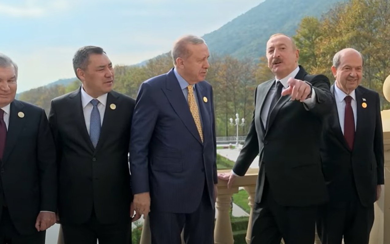 Zirvədəkilər... VİDEO