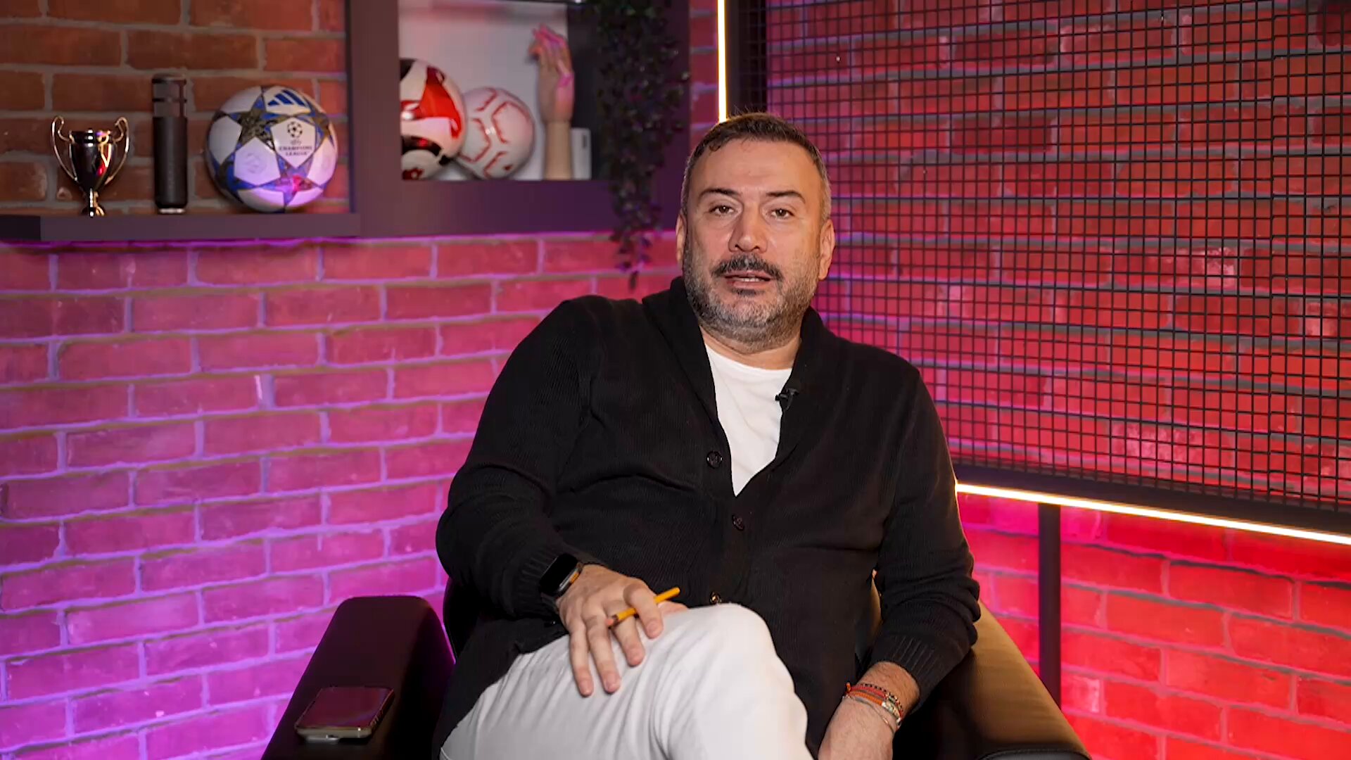 "Qurban Qurbanov bu komandanı alıb uçuracaq, "Qarabağ"a sahib çıxın!" - VİDEO