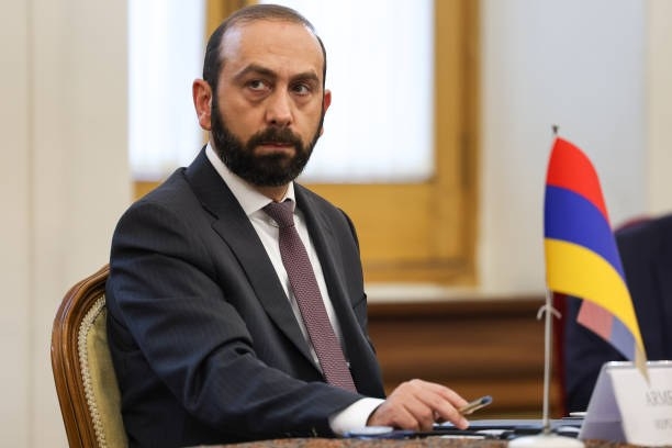 Bakı İrəvana əlavə şərt qoyub?