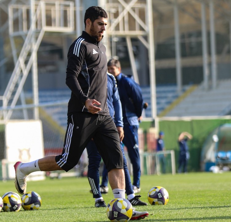 Ramil Şeydayevin "Qarabağ"da günü necə keçir? - Düşərgədən FOTOEPORTAJ