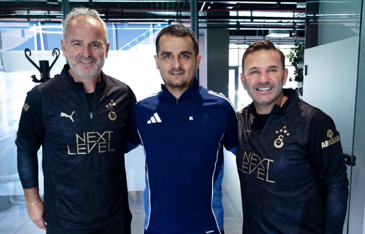 "Qarabağ"ın məşqçisi "Qalatasaray"da