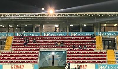 Tərbiyəsiz qonaqlar, “kor” qonşular, lazımsız dost-tanışlar -
