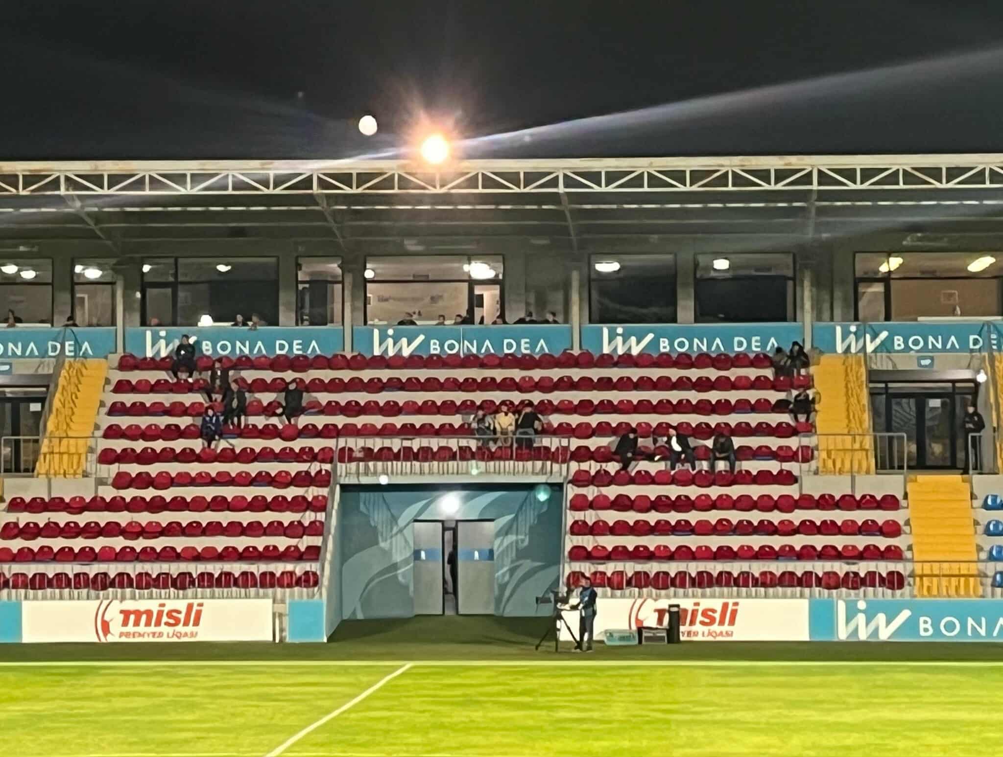 Tərbiyəsiz qonaqlar, “kor” qonşular, lazımsız dost-tanışlar - Mərdəkandan FOTOREPORTAJ