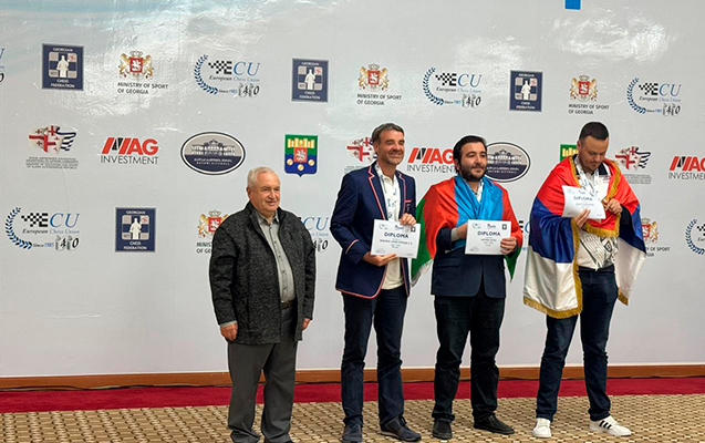 Üçüncü lövhədə birinci yeri tutdu, AÇ-də qızıl medala layiq görüldü