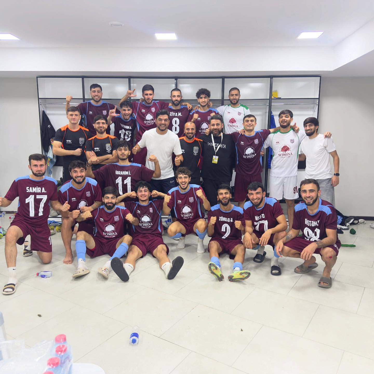 ŞOK! Klub prezidenti futbolçuları təhqir edib? - Böyük rezonans doğuran QALMAQAL!