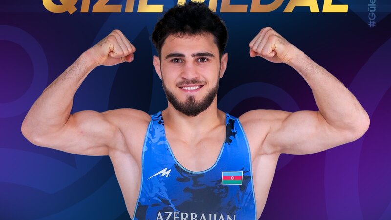 Ziya karyerasında ilk dəfə dünya çempionu oldu