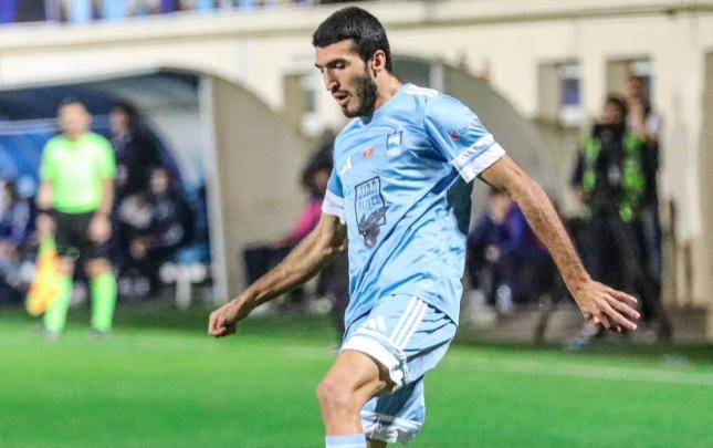 Elitada iki klubun formasını geyindi, “100”ə çıxdı
