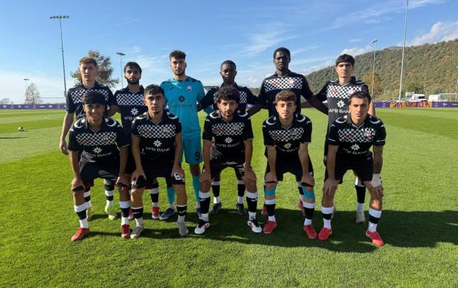 “Qarabağ”lı gənclər uduzdu, "Zirə"lilər böyükhesablı qələbə qazandı