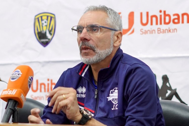 “Çox şübhəli qərardan sonra...” - Azərbaycanda çalışan əcnəbi