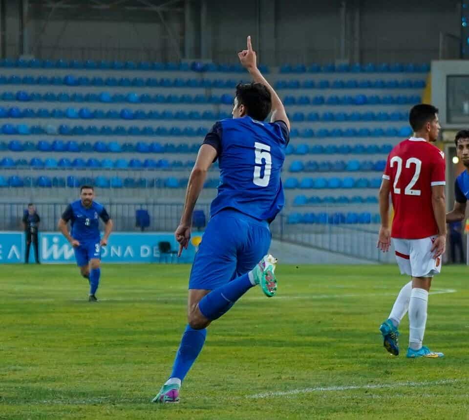 “Bəzən özümüz səhv edirik, bəzən də… Alışıb-yanırıq”