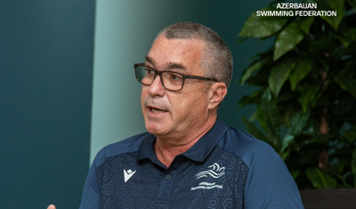 Nazir federasiya rəhbərliyindən hədiyyə aldı -