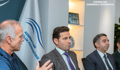 Nazir federasiya rəhbərliyindən hədiyyə aldı -