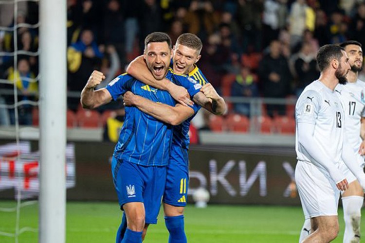 "Roma"nın hücumçusu: "Azərbaycan millisinin iki müdafiəçisi daim mənim yanımda idi"