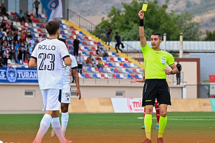 Üç azərbaycanlı "Napoli" yolunda