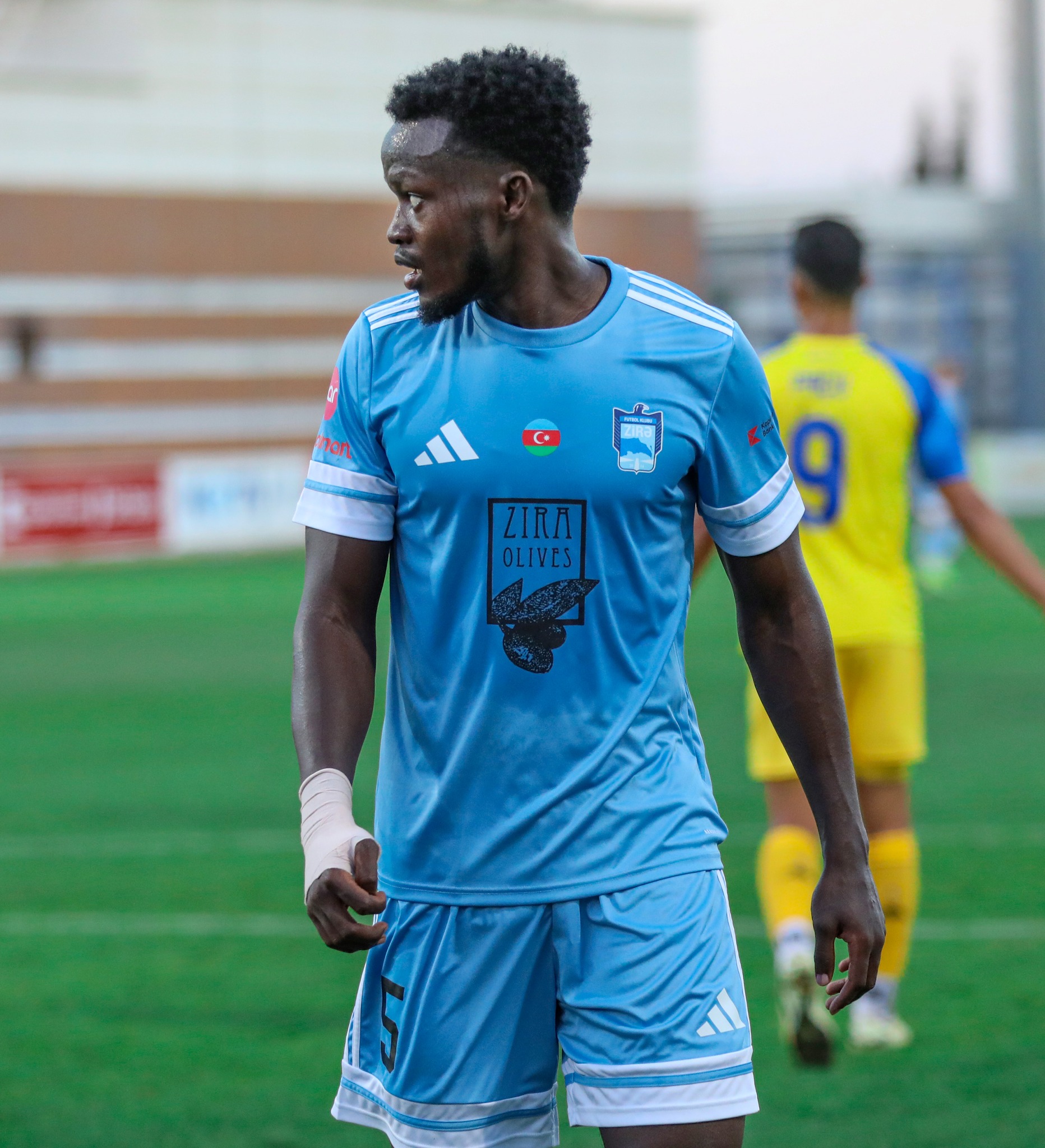 “Eyforiyadan çıxmalıyıq, pis deyil” - “Sintetika”dan çəkinmir