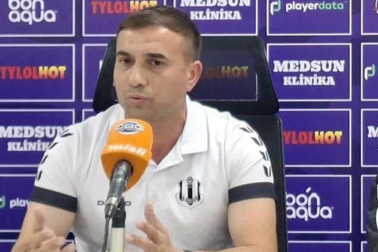 "Mən heç vaxt futbolçunun kölgəsində qalan biri deyiləm"