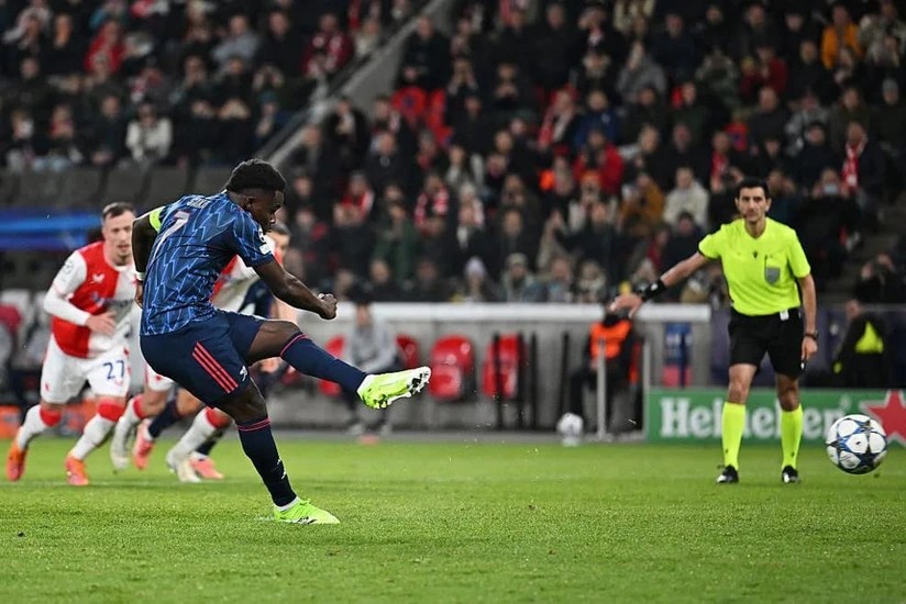 Ağayevin ayağı “Arsenal”a düşərli oldu - Praqadan VİDEO