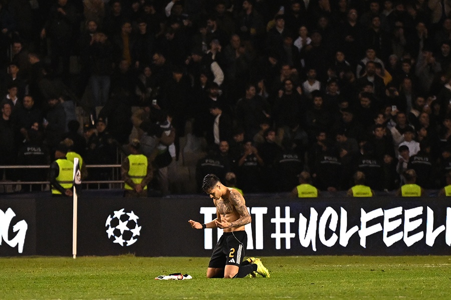 Lovğa-lovğa gələn “Çelsi”ni tapdayıb keçdilər