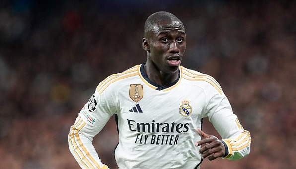 “Real”ın müdafiəçisi  ilə maraqlanır - Paytaxtın digər klubu