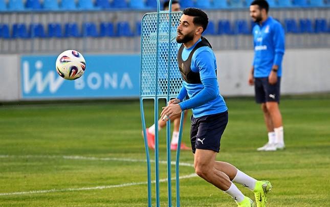 Millidə qızdırması qalxdı, düşərgəndən kənarlaşdırıldı