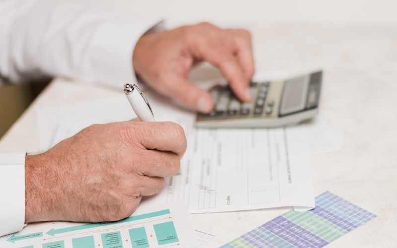 Yeni vergi dəyişiklikləri: kimləri sevindirəcək?