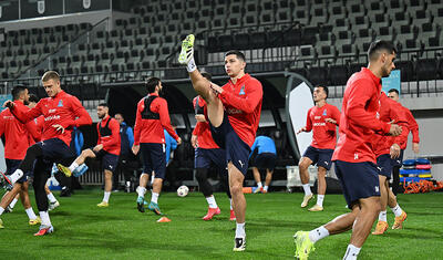 AFFA-nın baş katibi millinin futbolçularını tək buraxmadı -