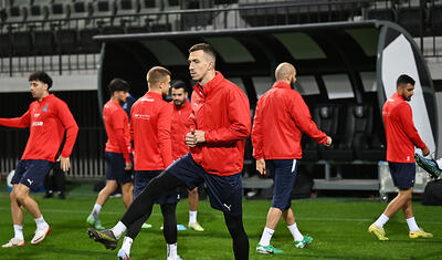 AFFA-nın baş katibi millinin futbolçularını tək buraxmadı -