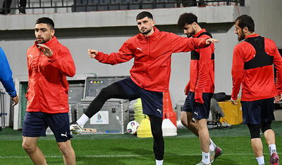 AFFA-nın baş katibi millinin futbolçularını tək buraxmadı -