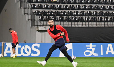 AFFA-nın baş katibi millinin futbolçularını tək buraxmadı -