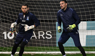 AFFA-nın baş katibi millinin futbolçularını tək buraxmadı -