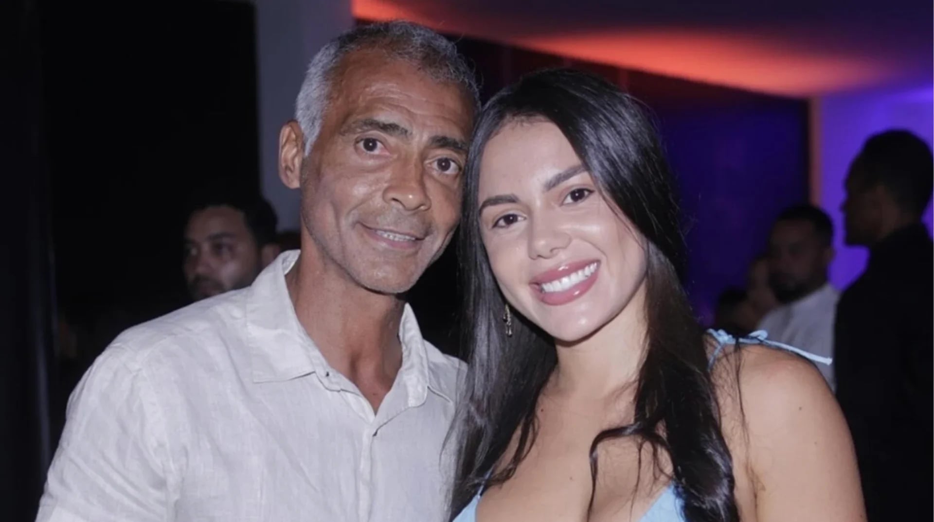 22 yaşlı sevgilisindən ayrılan məşhur indi kiminlə eşq yaşayır? – FOTO