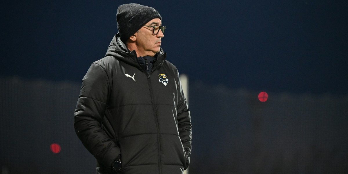 Kurban Berdiyevin millidən uzaq saldığı adlar - SİYAHI